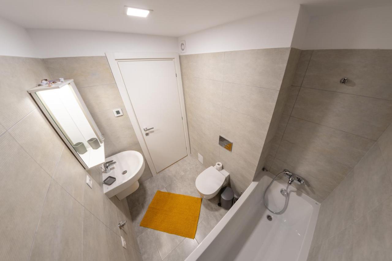 Citadela North 1Br Apartment W Security And Self Check In Bucarest Exterior foto
