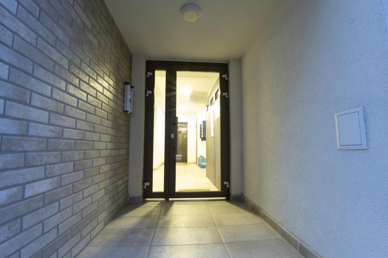Citadela North 1Br Apartment W Security And Self Check In Bucarest Exterior foto