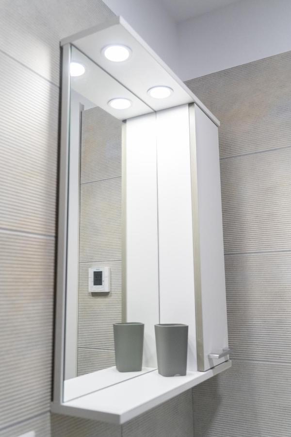 Citadela North 1Br Apartment W Security And Self Check In Bucarest Exterior foto